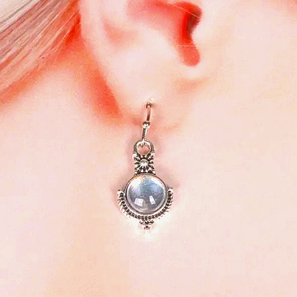 Elevated Bohemian Chic Bohemian Retro Moonstone Dangle Earrings NWOT - Picture 4 of 4